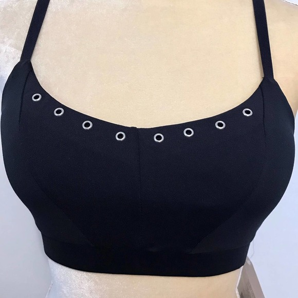 Fabletics NWT Performance Sports Bra Women S - Picture 2 of 8
